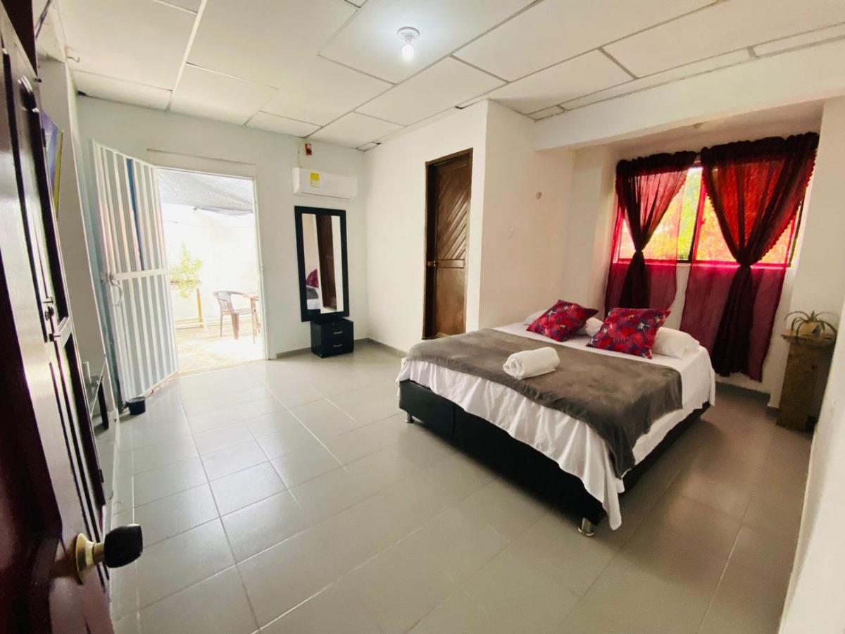 Urbanizacion Buenavista - Av Crisanto Luque Hotel Cartagena Exterior foto